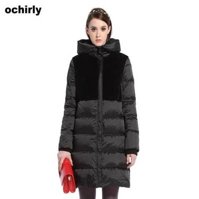 Ochirly歐時(shí)力拼接連帽中長羽絨大衣 音像制品與羽絨制造的跨界融合